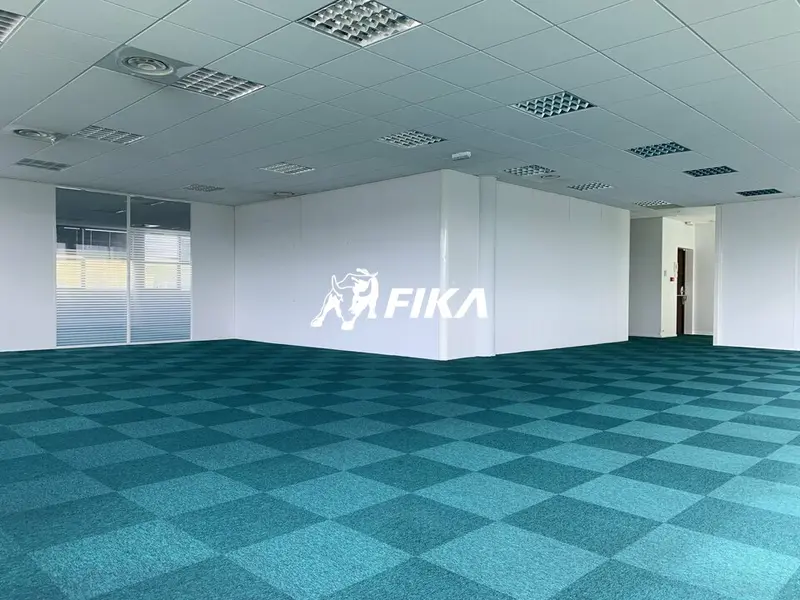 A LOUER BUREAUX  1092 m² - (31300) TOULOUSE 