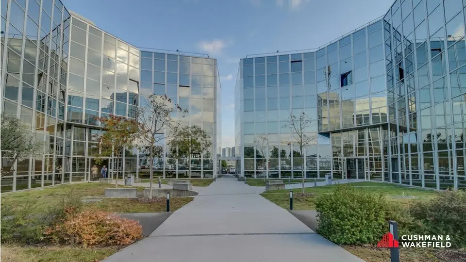 A louer Bureaux 371m² Pessac