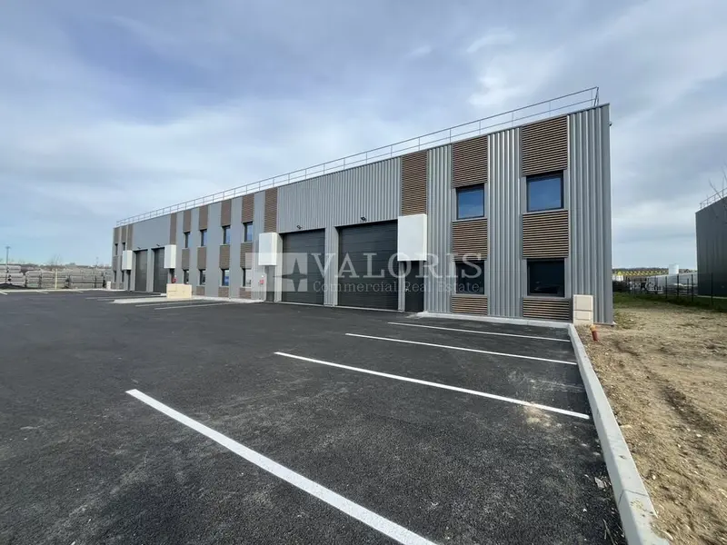 A louer Locaux d'activité 327m² Arnas