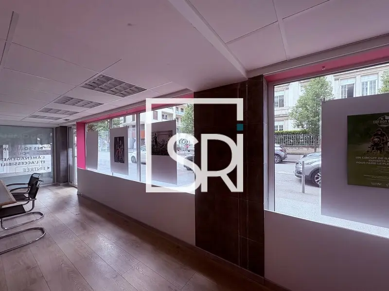 A louer Local commercial  50m² Clermont-Ferrand