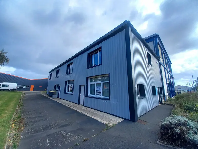 SUD DE CAEN PROCHE DU BOULEVARD PERIPHERIQUE.