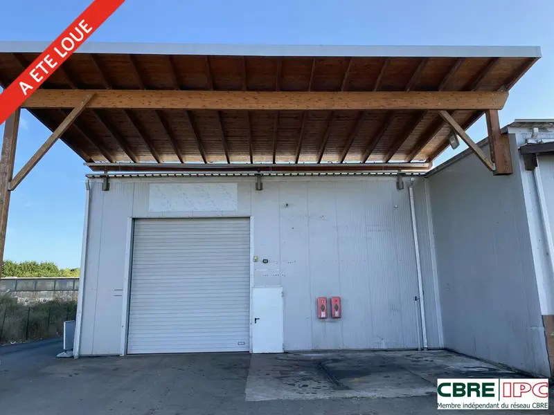 A ÉTÉ LOUÉ  - REF : 7982YA