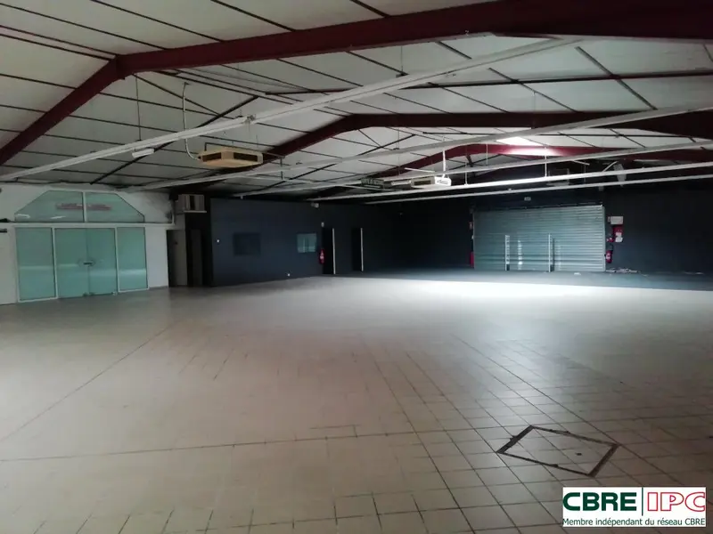 VENTE - COMMERCE - REF : 7943YA