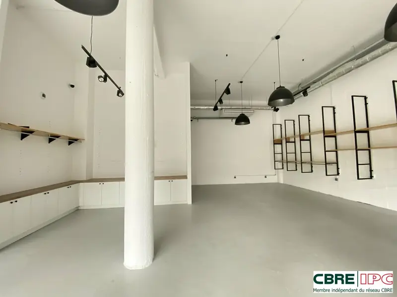 LOCATION - REF : 7863FD