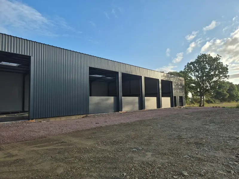 A louer Locaux d'activité 1000m² Amayé-sur-Seulles