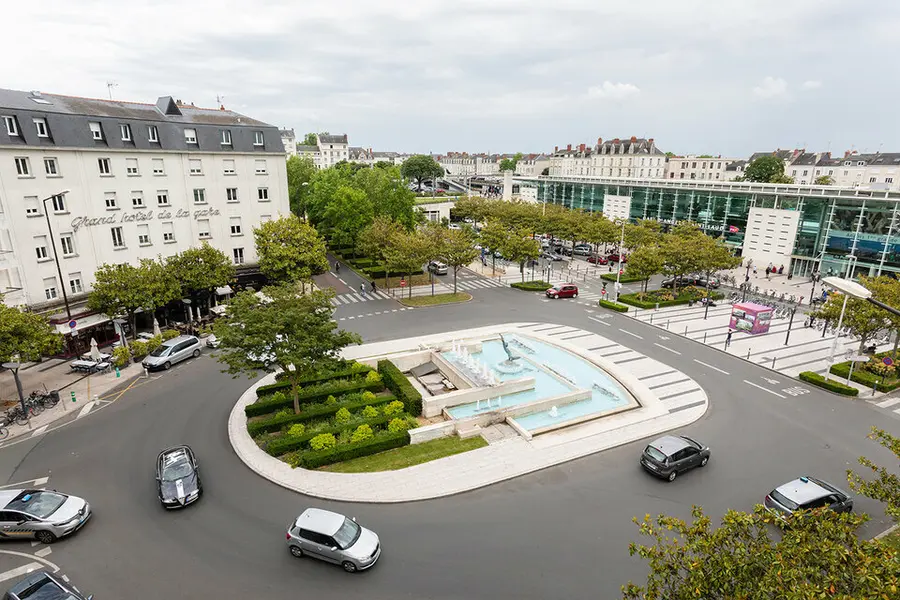 ANGERS - GARE - LOCATION PURE 