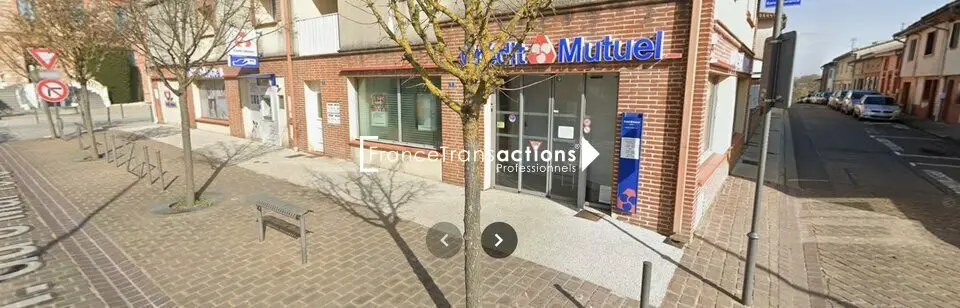 A LOUER LOCAL COMMERCIAL 180 m² CENTRE-VILLE LEGUEVIN