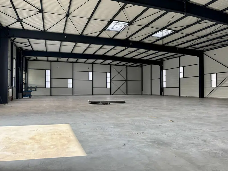 A louer Locaux d'activité 1780m² Longperrier