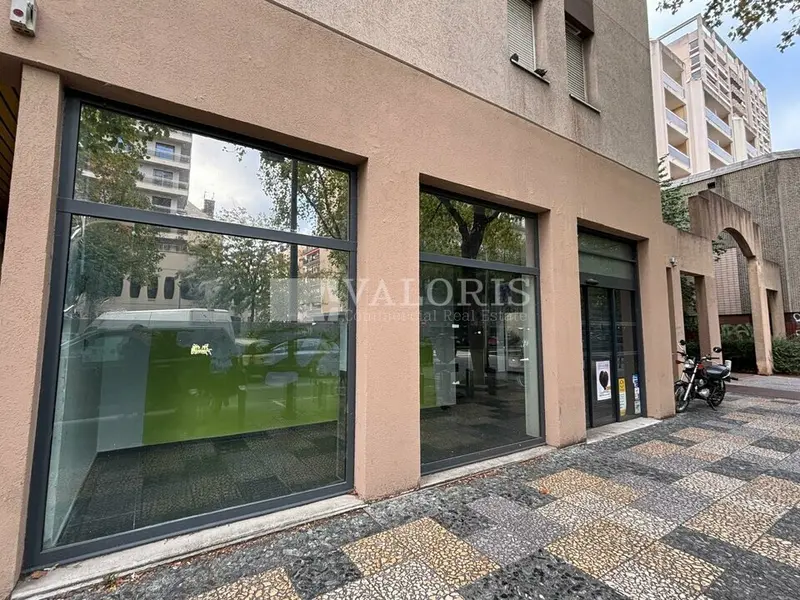 A louer Local commercial  472m² Lyon 06