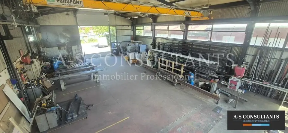 A louer Locaux d'activité 440m² Saint-Jorioz