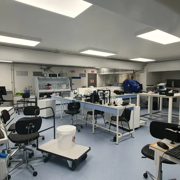 A louer Locaux d'activité 850m² Grenoble