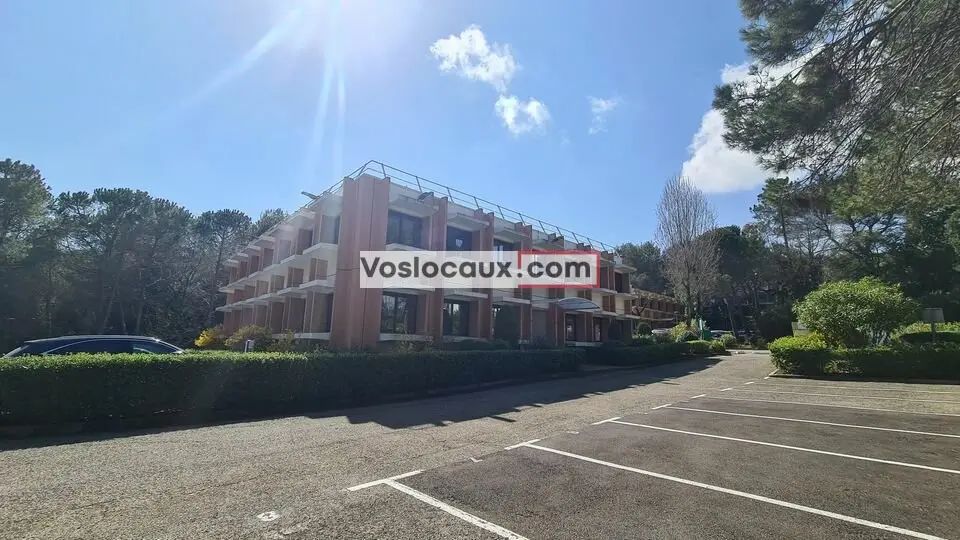 A louer Bureaux 83.48m² Valbonne