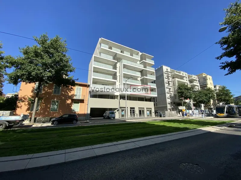 À louer : Bureaux de 90 m² à Nice - quartier St Roch 