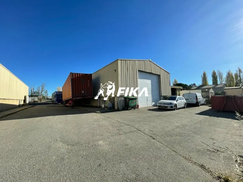 A LOUER LOCAL D'ACTIVITE 450 m² - (31650) SAINT ORENS DE GAMEVILLE