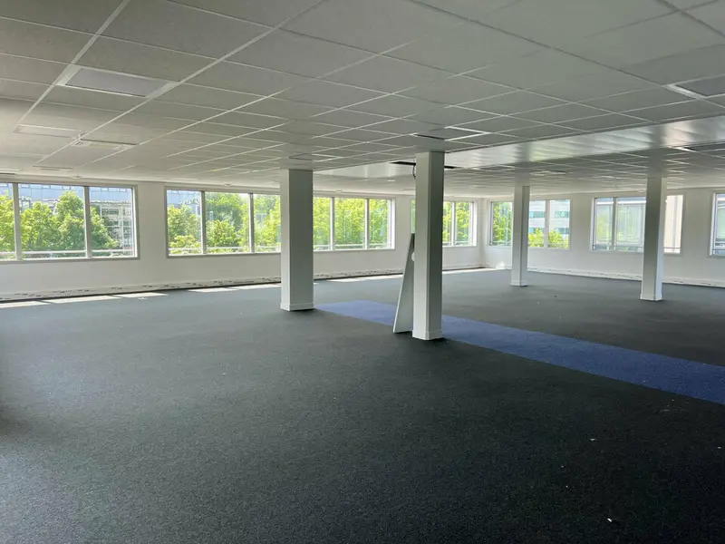 A vendre Bureaux 231m² Villepinte