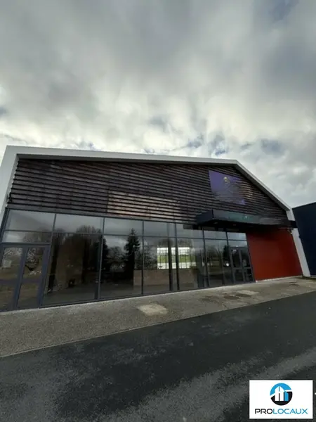 A louer Local commercial  324m² Beauvais