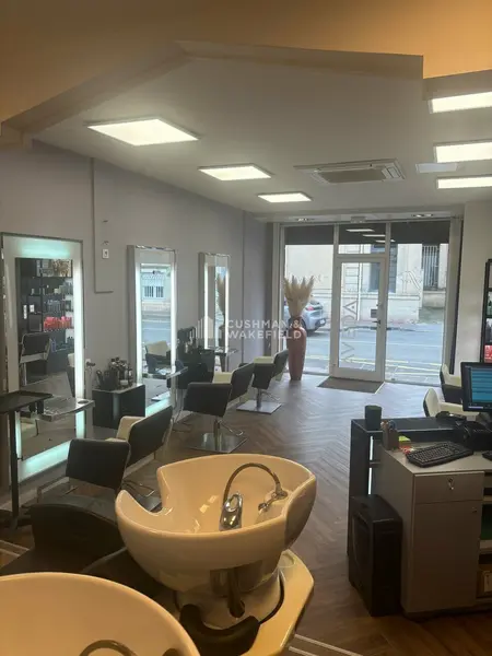 Fonds de commerce de coiffure à vendre au Bouscat