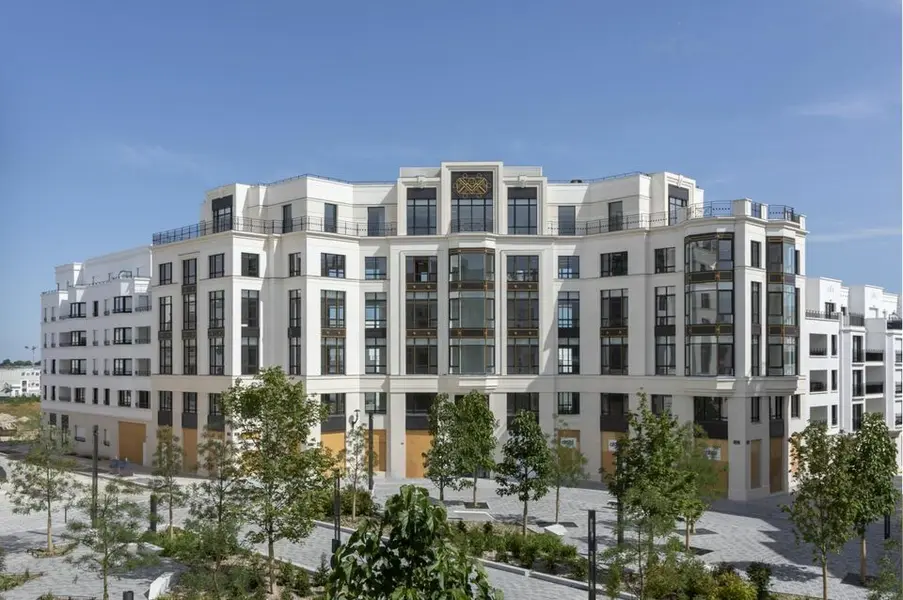 BUREAU NEUF A VENDRE DISPONIBLE IMMEDIATEMENT