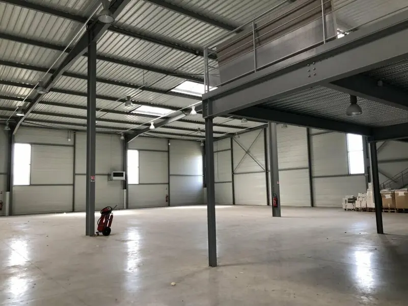 LOCAL D'ACTIVITE A LOUER