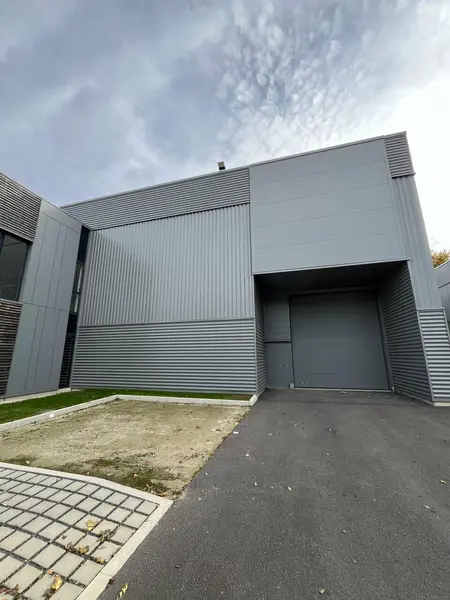 LOCAL D'ACTIVITE A LOUER