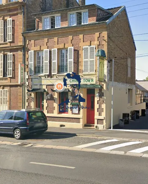 Immeuble : Murs Commericaux + Appartement