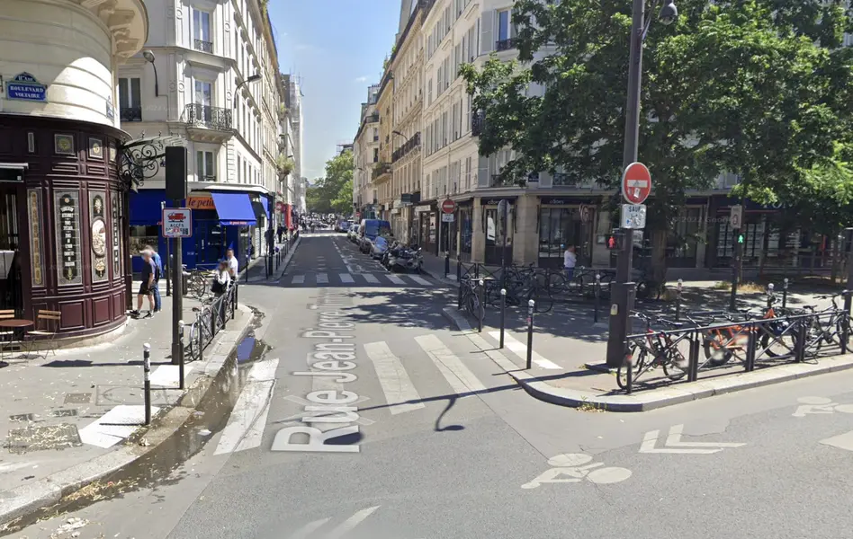 Murs Libres - Affaire d'angle - restaurant avec extraction externe.