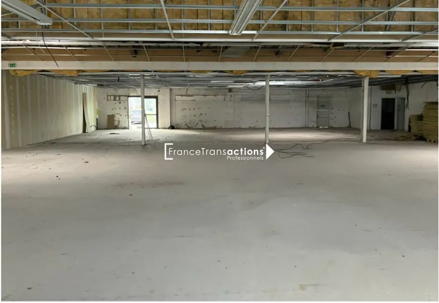A louer Local commercial  470m² Villefranche-de-Rouergue