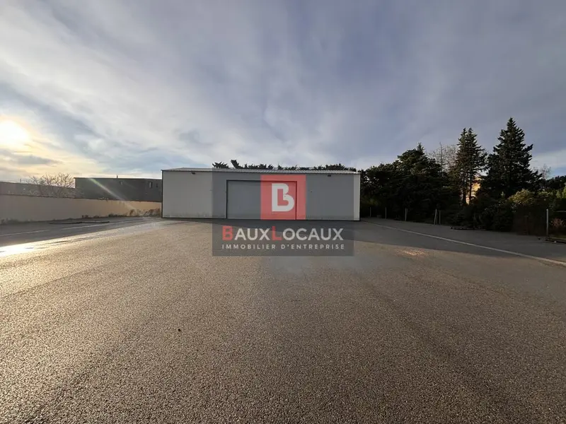 A vendre Locaux d'activité 280m² Châteaurenard