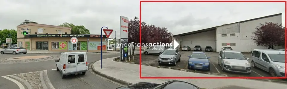 A LOUER LOCAL COMMERCIAL 400 m² SAINT GAUDENS DIVISIBLE