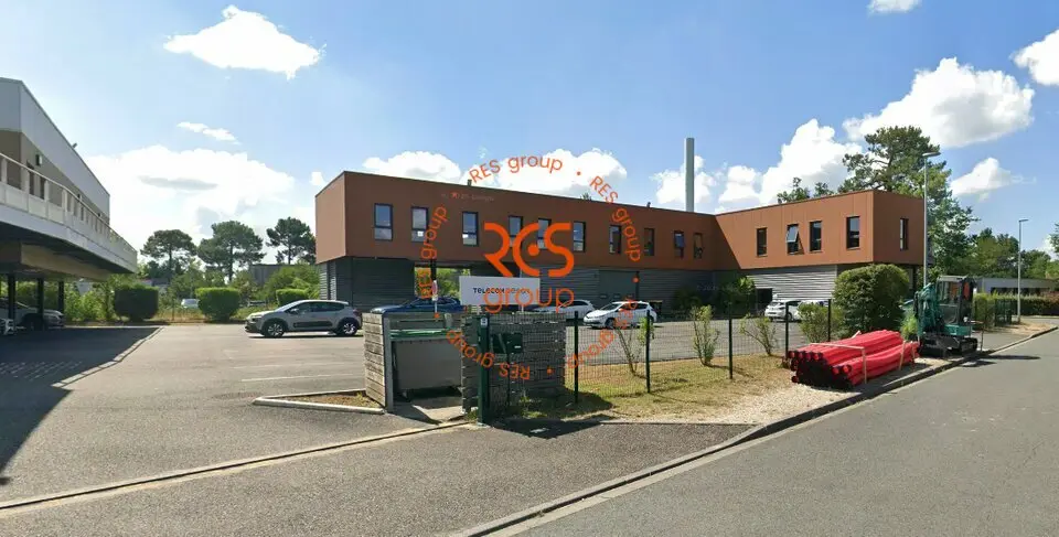 A vendre Bureaux 735m² Canéjan