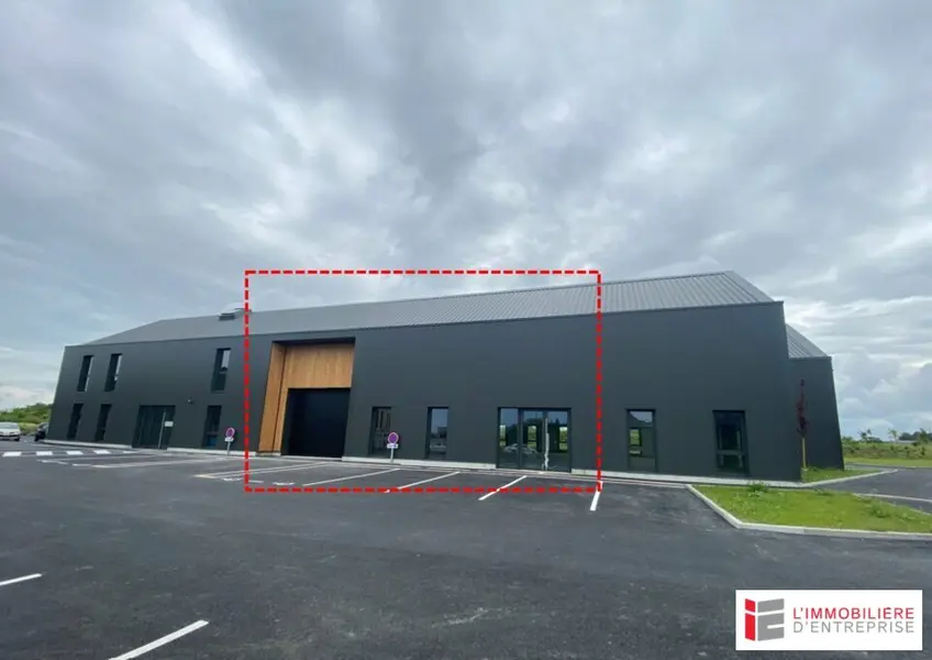 SAINT MALO : A LOUER CELLULE COMMERCIALE 355 m²