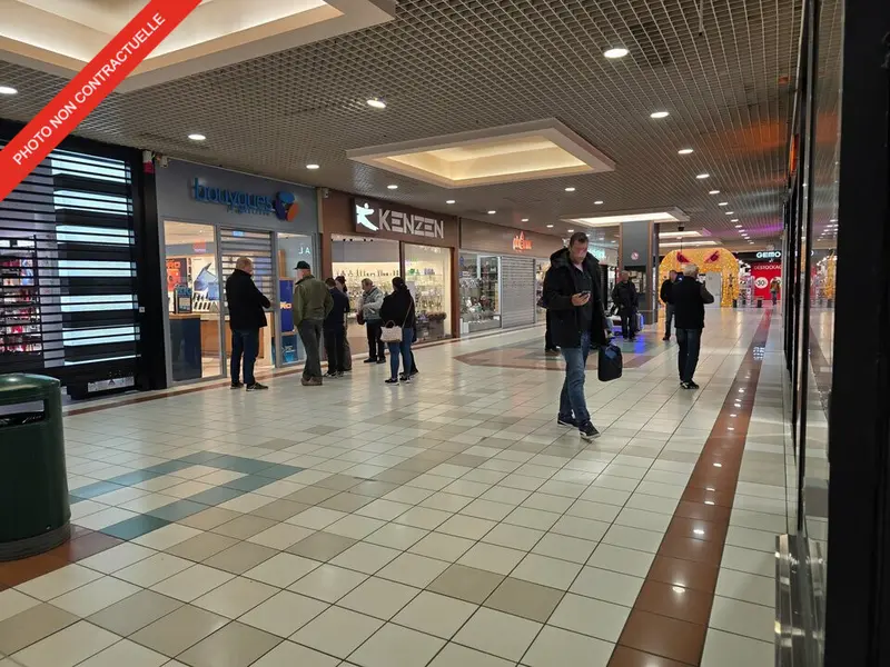 A LOUER LOCAL COMMERCIAL DANS GALERIE MARCHANDE AUBIERE (63170)