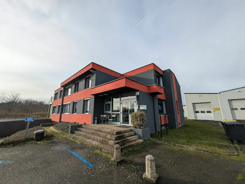 A louer Bureaux de 600m² zone des Gravanches à Clermont-Ferrand