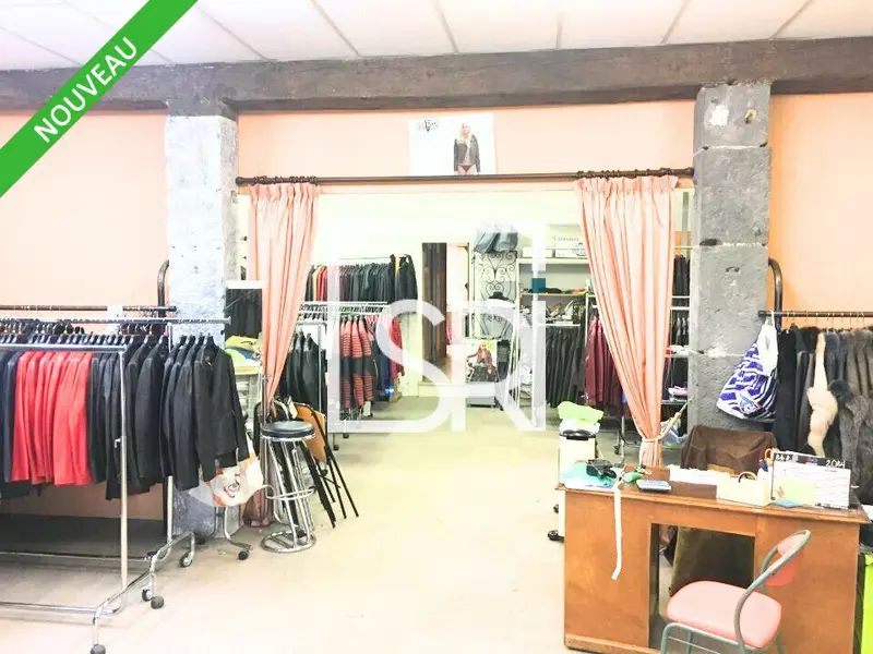 A vendre Local commercial  170m² Clermont-Ferrand