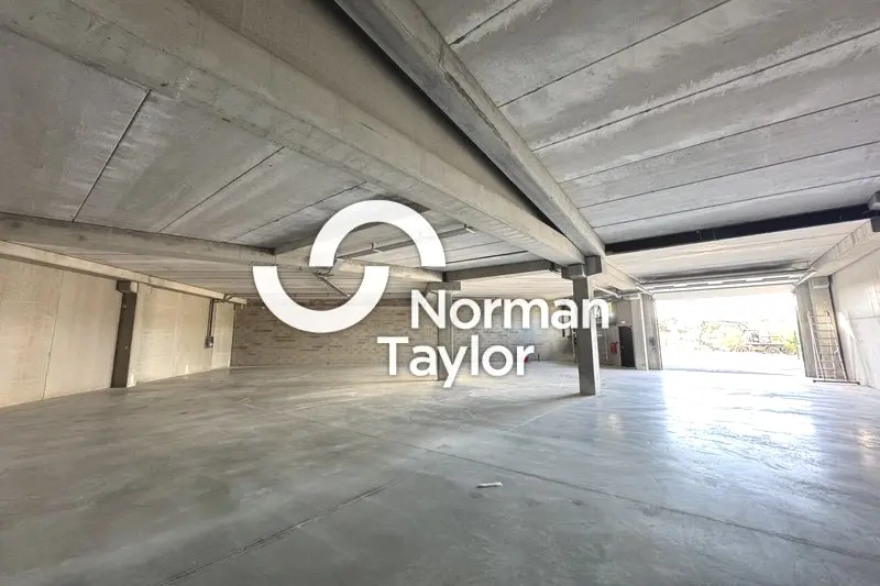 A louer Locaux d'activité 400m² Vendargues