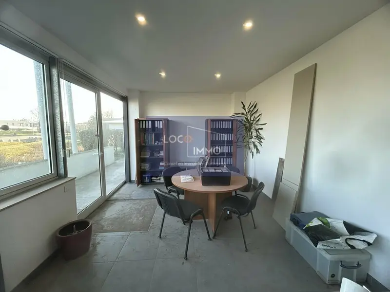 A louer Locaux d'activité 120m² Le Haillan