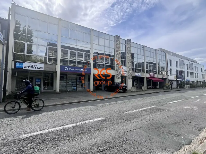 EMPLACEMENT RECHERCHE