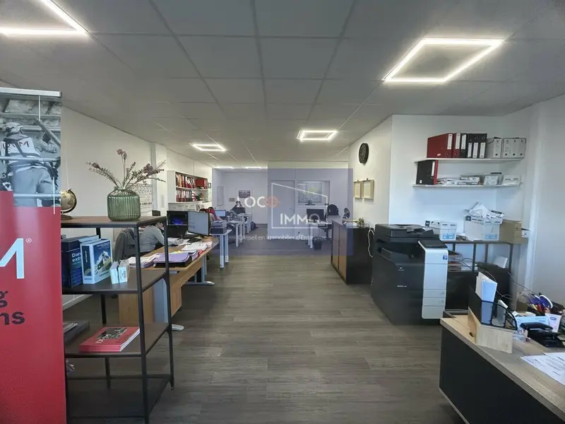 A louer Locaux d'activité 125m² Le Haillan