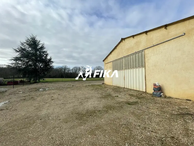 A LOUER LOCAL D'ACTIVITE 450 m² - (31660) BESSIERES