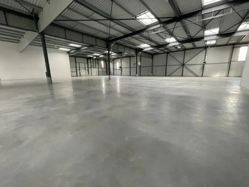 Entrepôt / Activité à louer - Le Thillay (95500) - 1298 m² - 13 614 €/mois