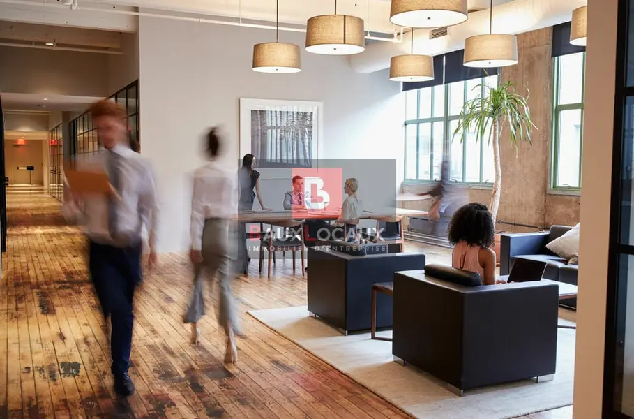 Location Local Professionnel 21 m² Istres