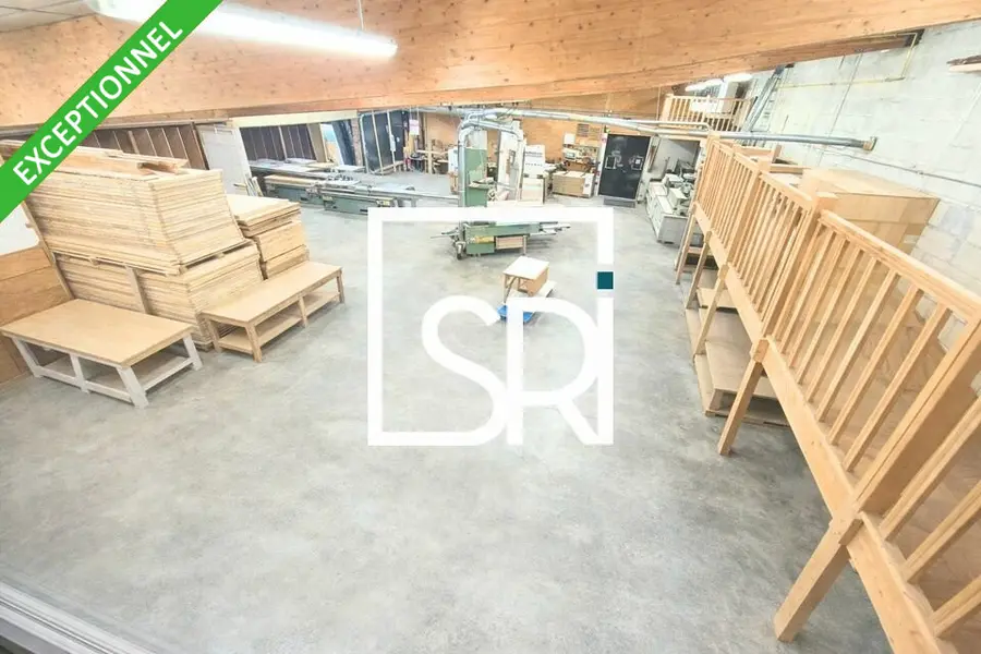 A louer Entrepôt 576m² Châteaugay