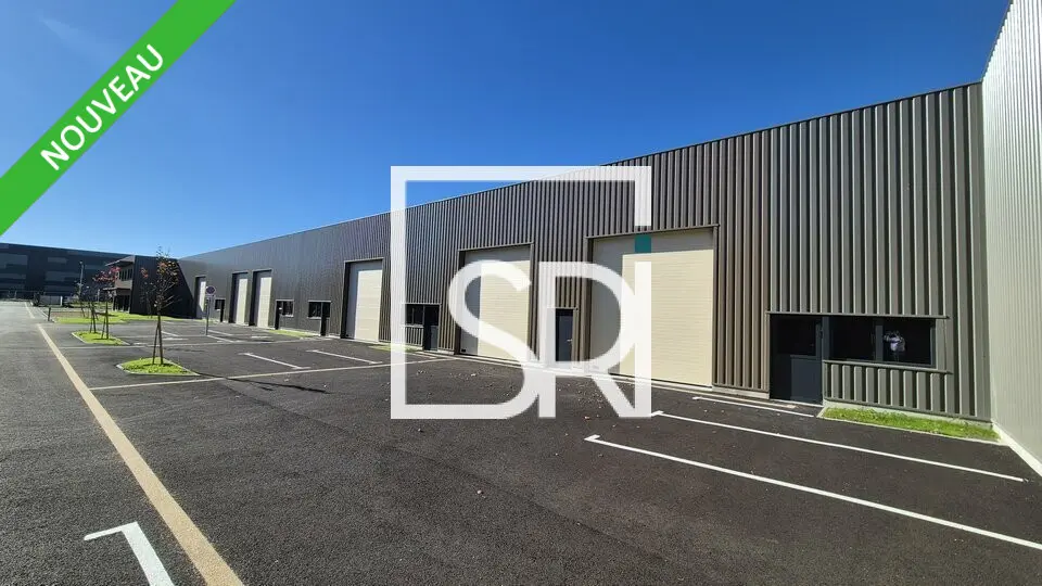 Entrepôt / Activité à louer - La Roche-Blanche (63670) - 226 m² - 1 603 €/mois