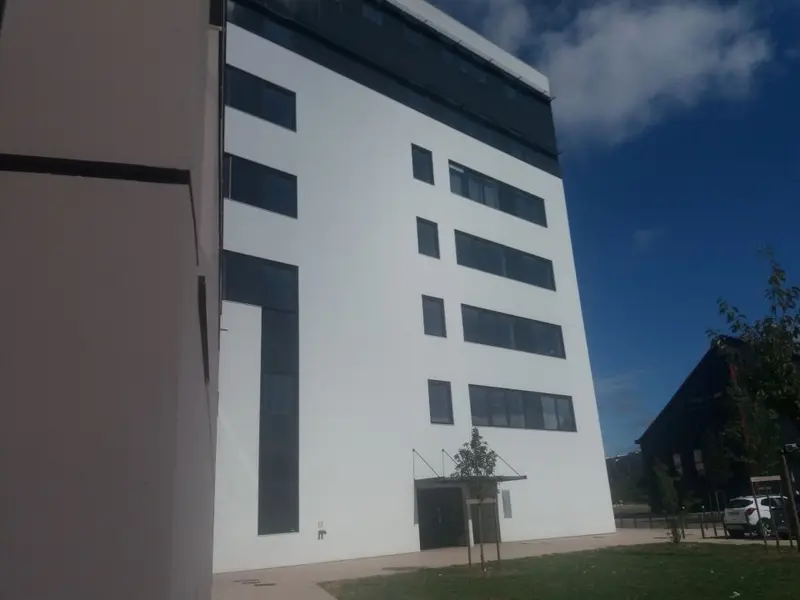 Bureau à louer - Échirolles (38130) - 1541 m² - 16 052 €/mois