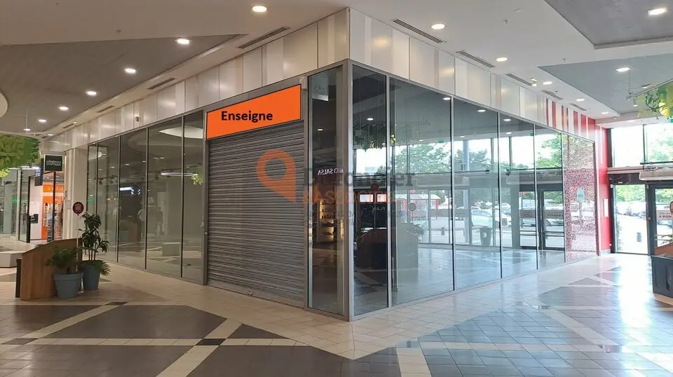 A louer Local commercial  178m² Poitiers