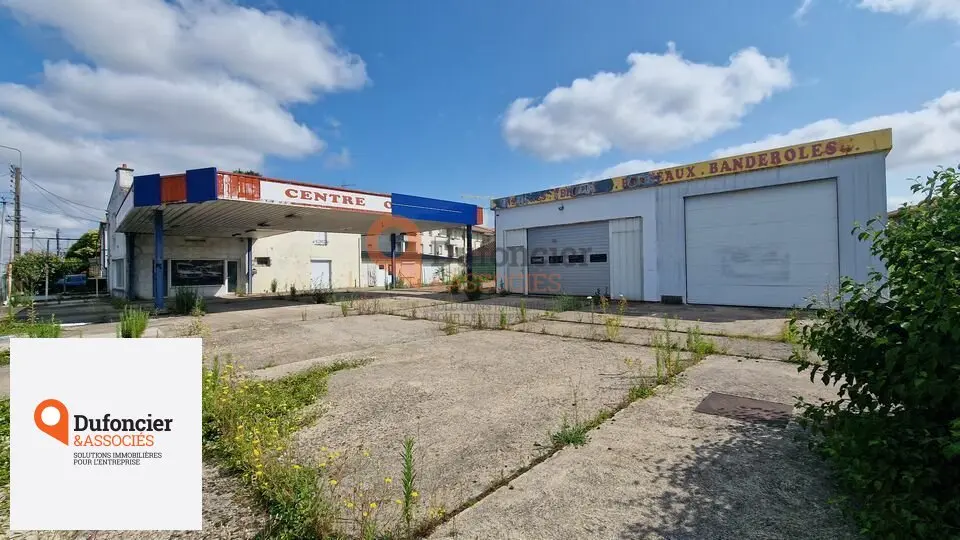 A vendre Locaux d'activité 330m² Poitiers