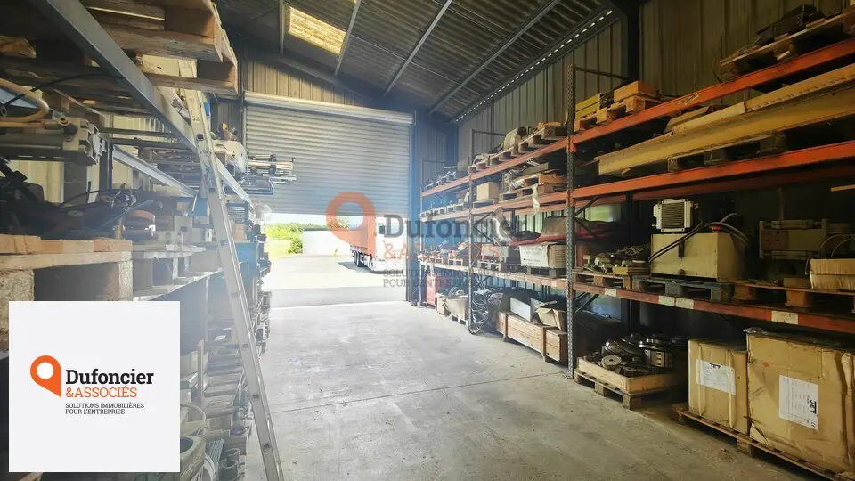 Entrepôt / Activité à louer - Aslonnes (86340) - 216 m² - 600 €/mois