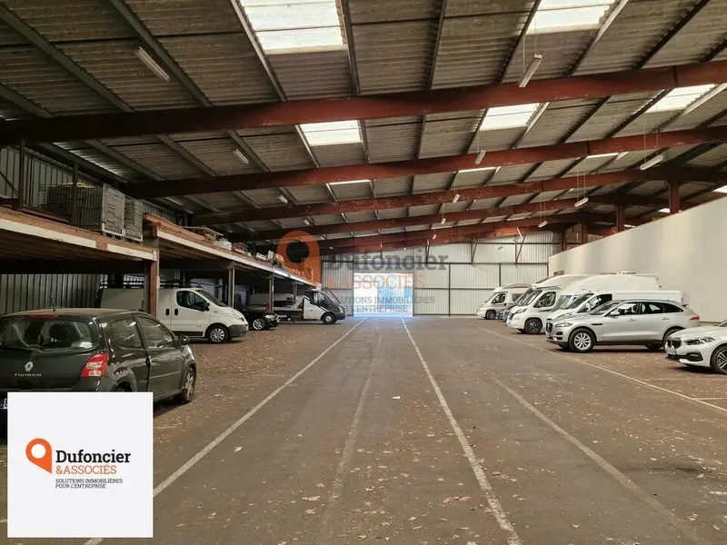 Entrepôt / Activité à louer - Vouneuil-Sous-Biard (86580) - 1568 m² - 8 554 €...