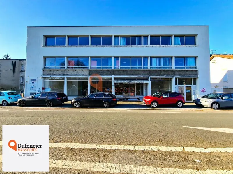 A vendre Locaux d'activité 525m² Poitiers