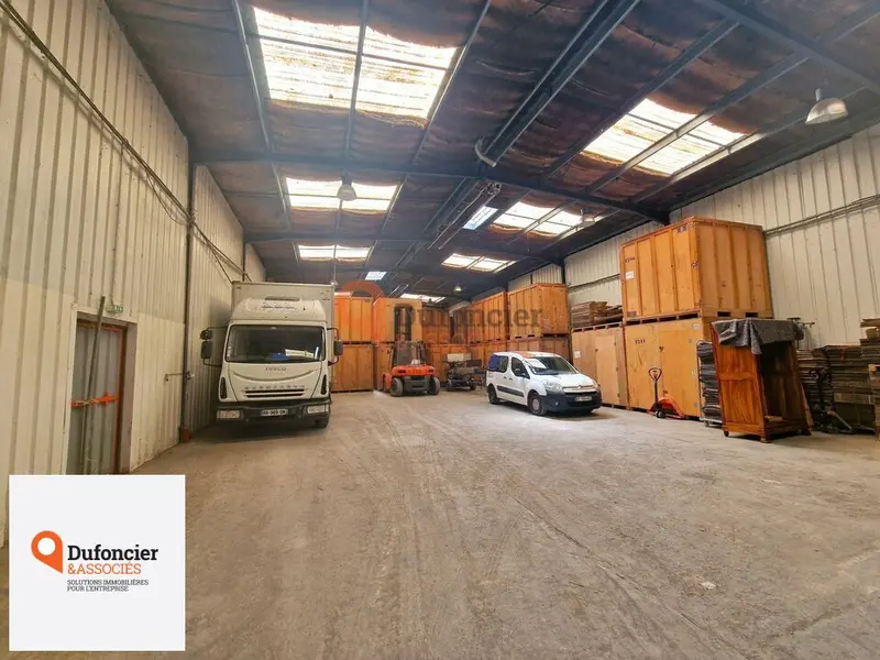 A vendre Locaux d'activité 829m² Mignaloux-Beauvoir